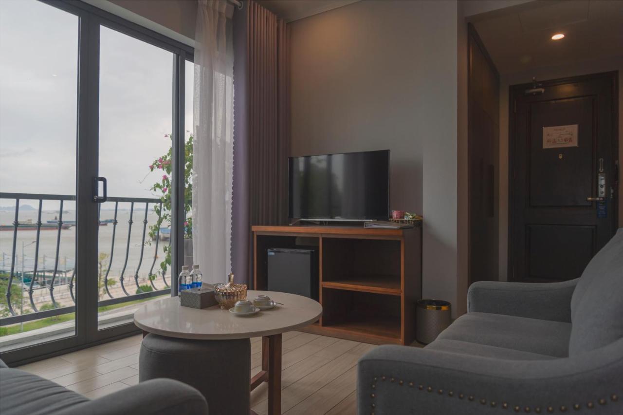 The Confetti Hotel Ha Long Exterior foto